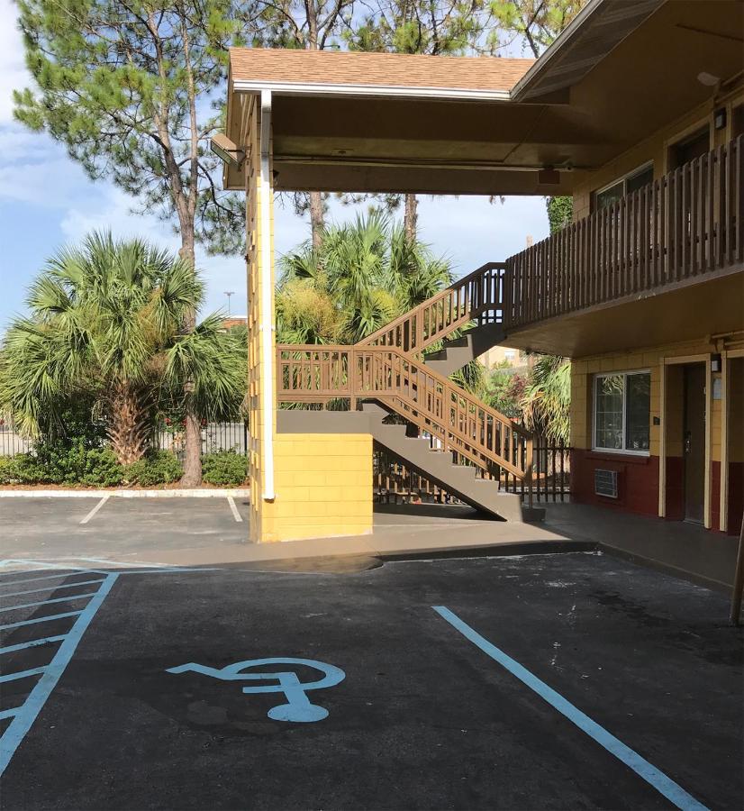 Gainesville Lodge Exterior photo